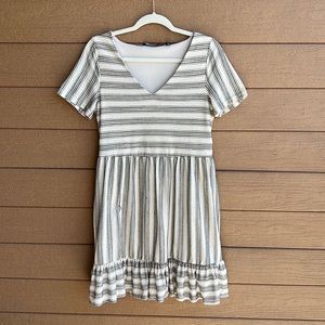 Vero Moda | Short Sleeve Dress | Embroidered | XS